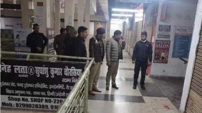 Retired Air Force officer shot by unidentified assailants at restaurant in Lucknow shopping complex
