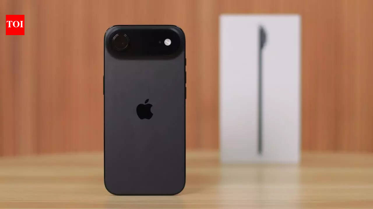 The 2025 iPhone whose successor Apple may not launch in 2026