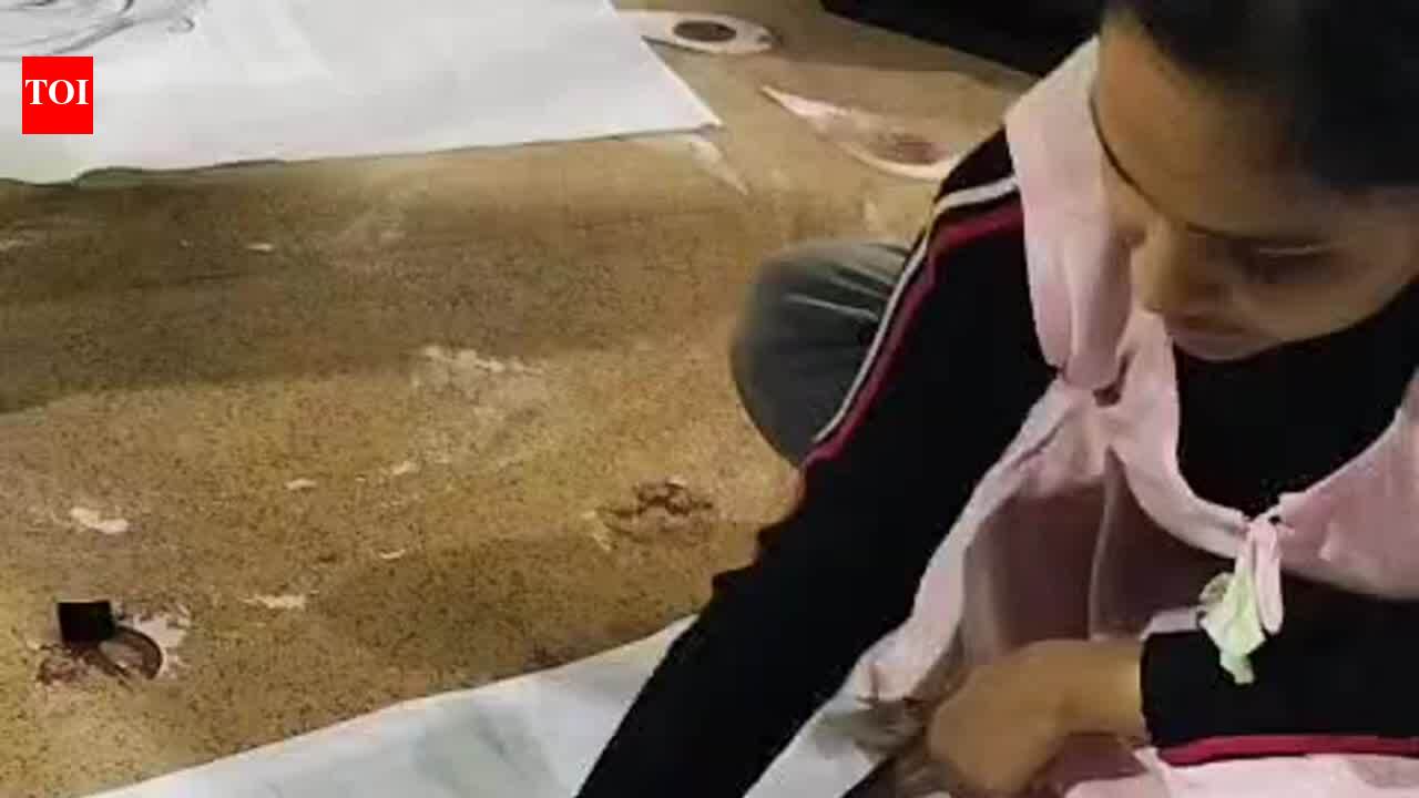 Students of Sanskrit College pay tribute to Uttam Kumar