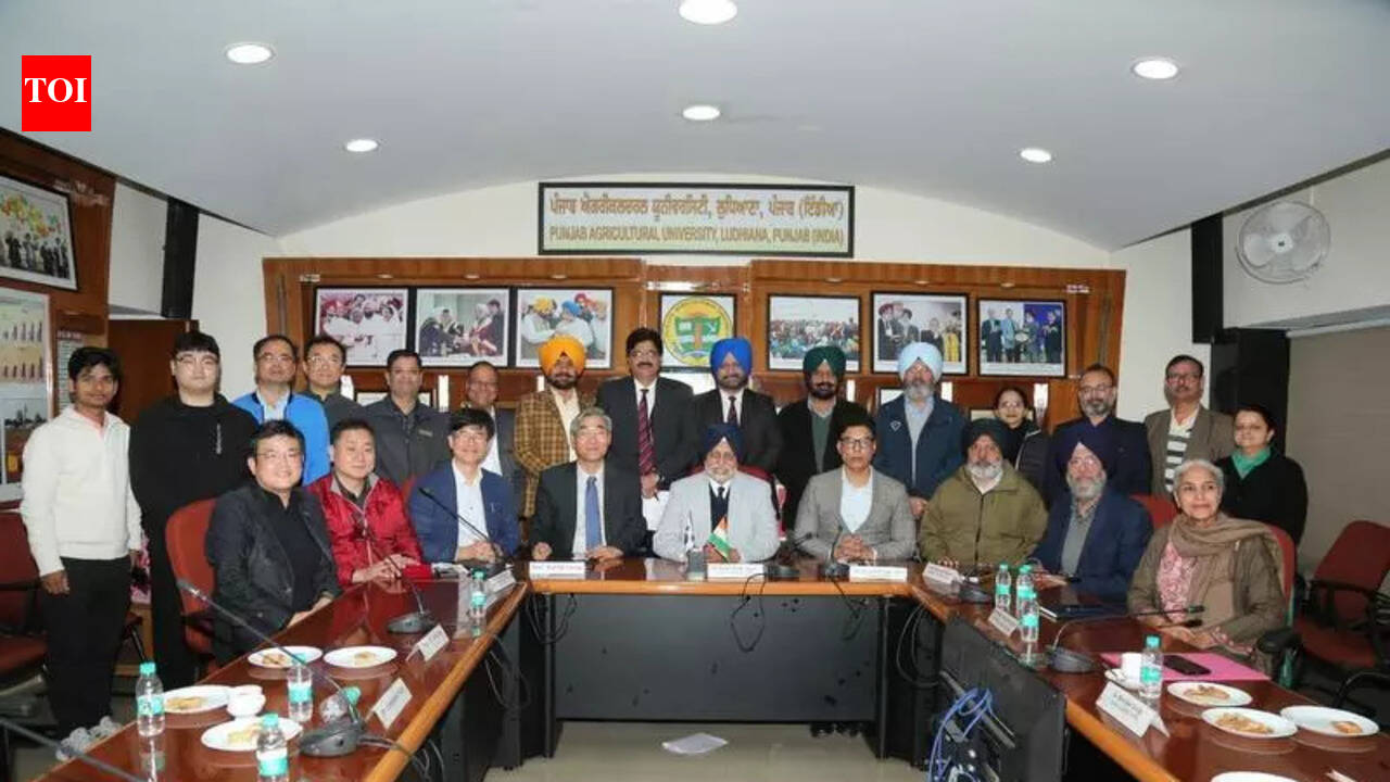 Tech alliance: South Korean team in PAU to pioneer smart farming