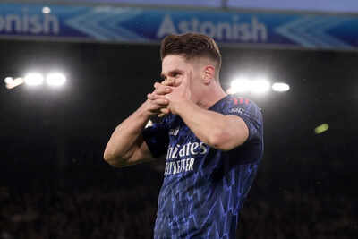 Premier League: Arsenal thrash Leeds 4-0 to extend lead at the top