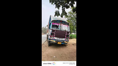 6 returning from Odisha after Jagannath temple visit dead after speeding container truck crushes 2 autos in Agra