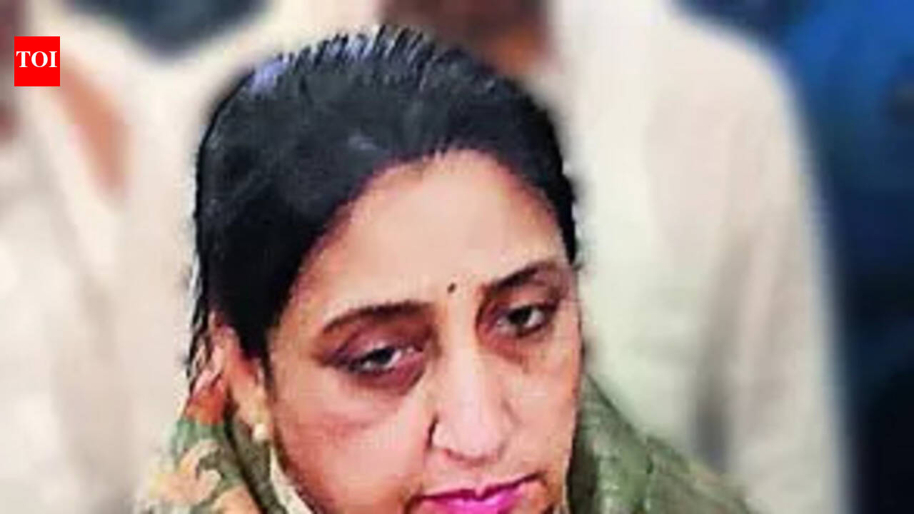 Sunetra still facing scrutiny in 25k cr bank scam despite EOW clean chit
