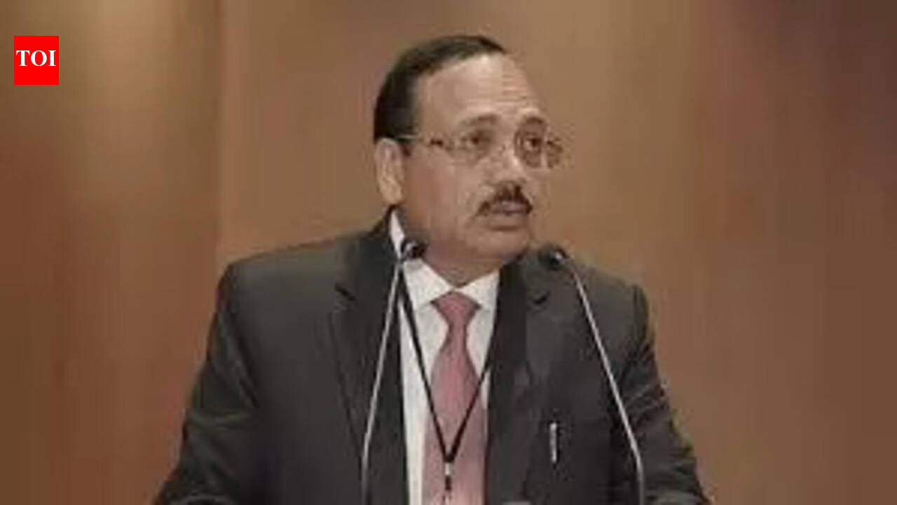 CJI hard-sells India’s business-friendly legal system in France