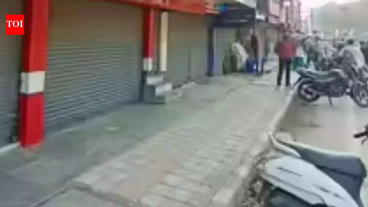 Right-wing group forces Dehradun Muslim trader to change shop name