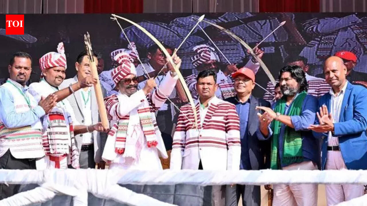 Jharkhand CM Hemant Soren Accuses Assam Govt of Tribal Exploitation Ahead of Elections