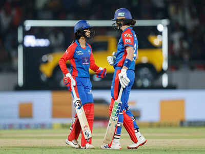 Delhi Capitals scrape through tense chase, knock out Mumbai Indians to enter WPL Eliminator