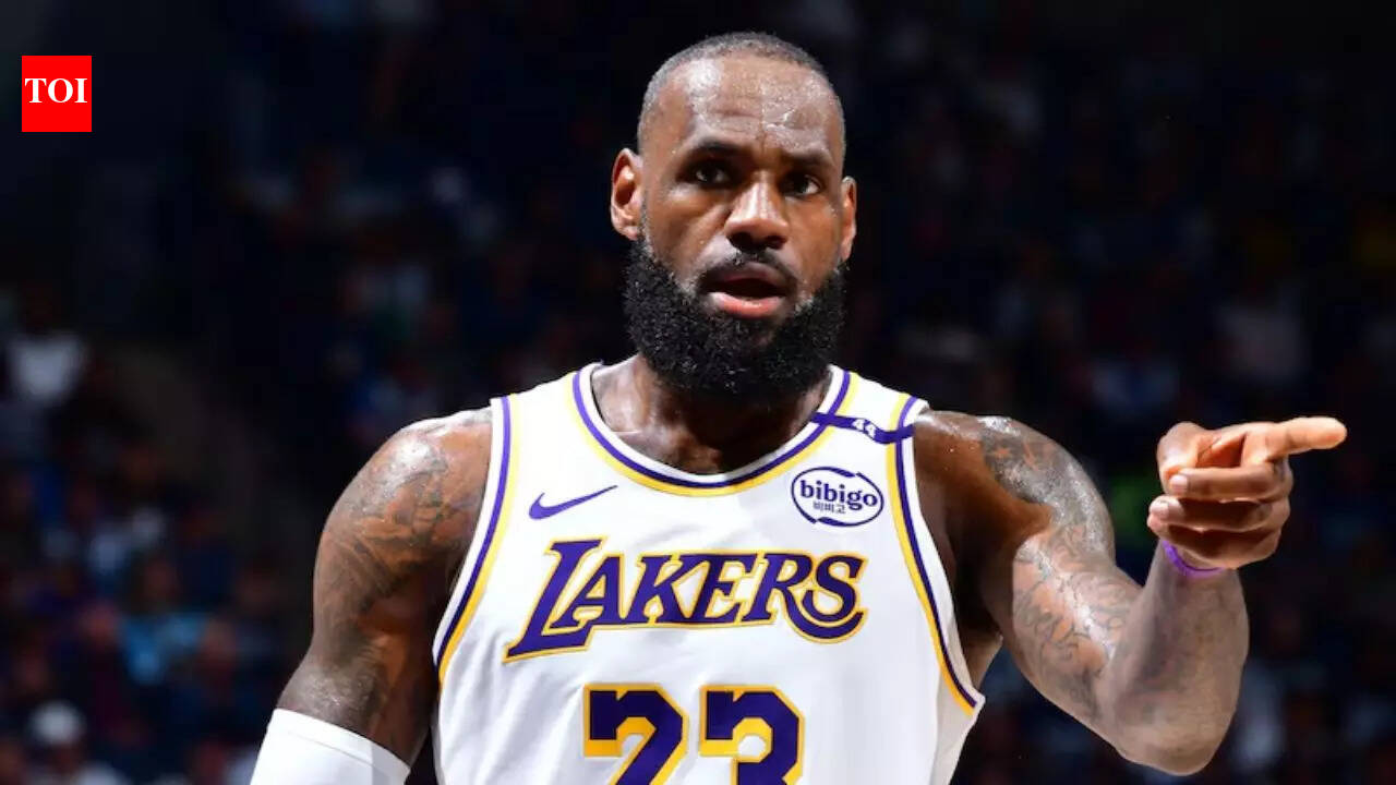 Lakers star LeBron James extends stunning All-Star streak as NBA reveals surprising reserve list