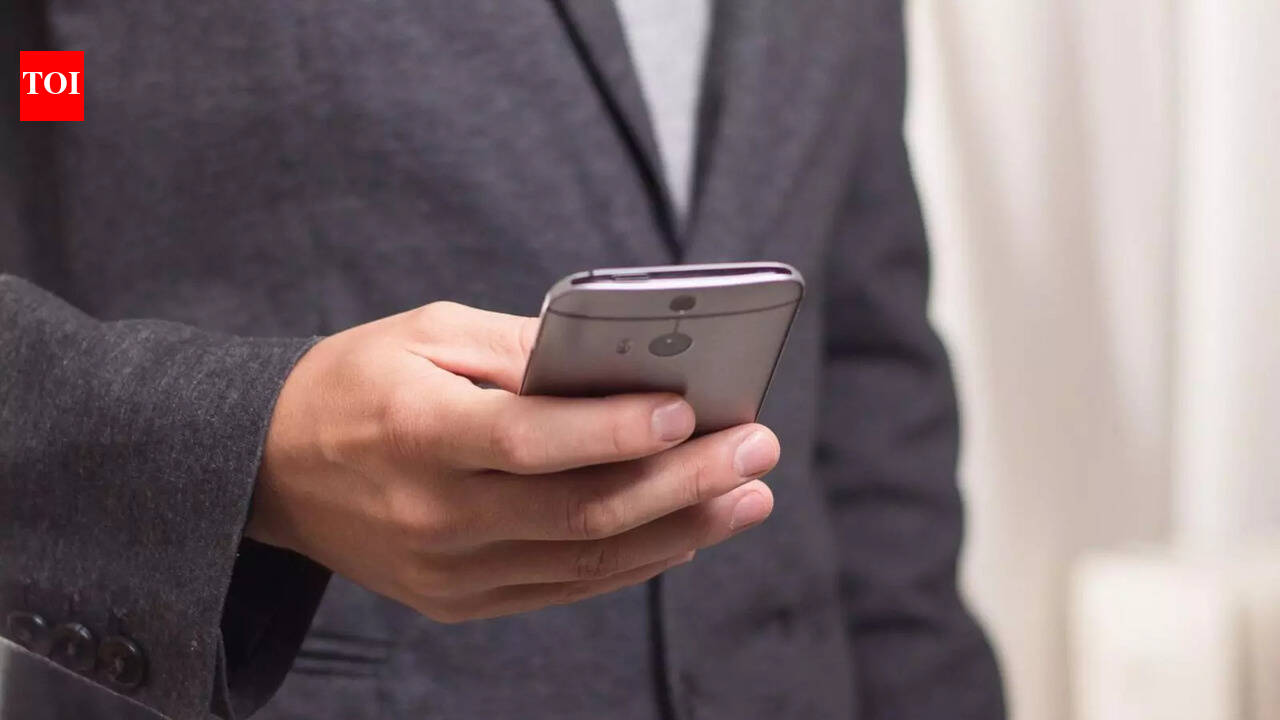 Hack of the Day: How to hide sensitive photos without third-party apps