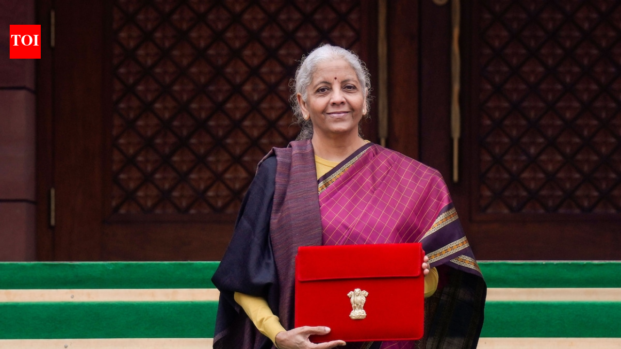 Govt to permit sale of goods from SEZs in domestic market