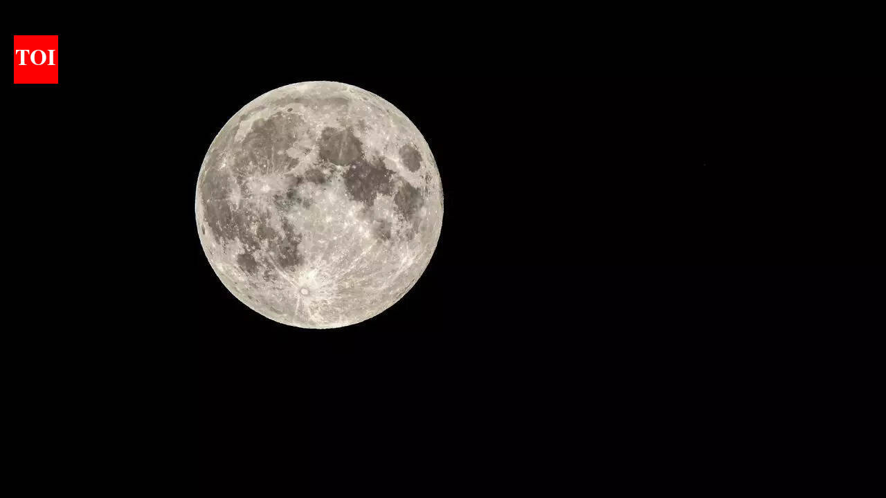 Can you still see the full moon tonight?