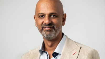 'பிறகு நீங்கள் ஏன் இங்கு வந்தீர்கள்?': இந்திய வம்சாவளி இனப் பாகுபாடு ஆணையர் ஆஸ்திரேலியாவை 'திருடப்பட்ட நிலம்' என்று அழைத்தார், பின்னடைவை எதிர்கொள்கிறார்