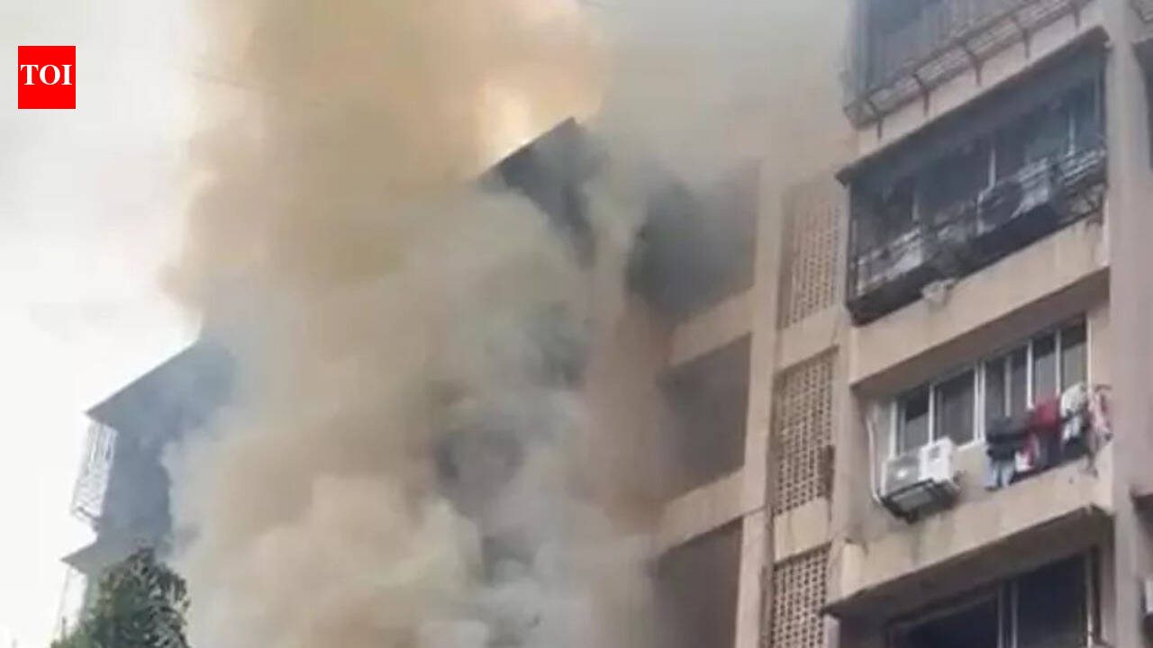 Fire in 7-storey bldg, no injuries