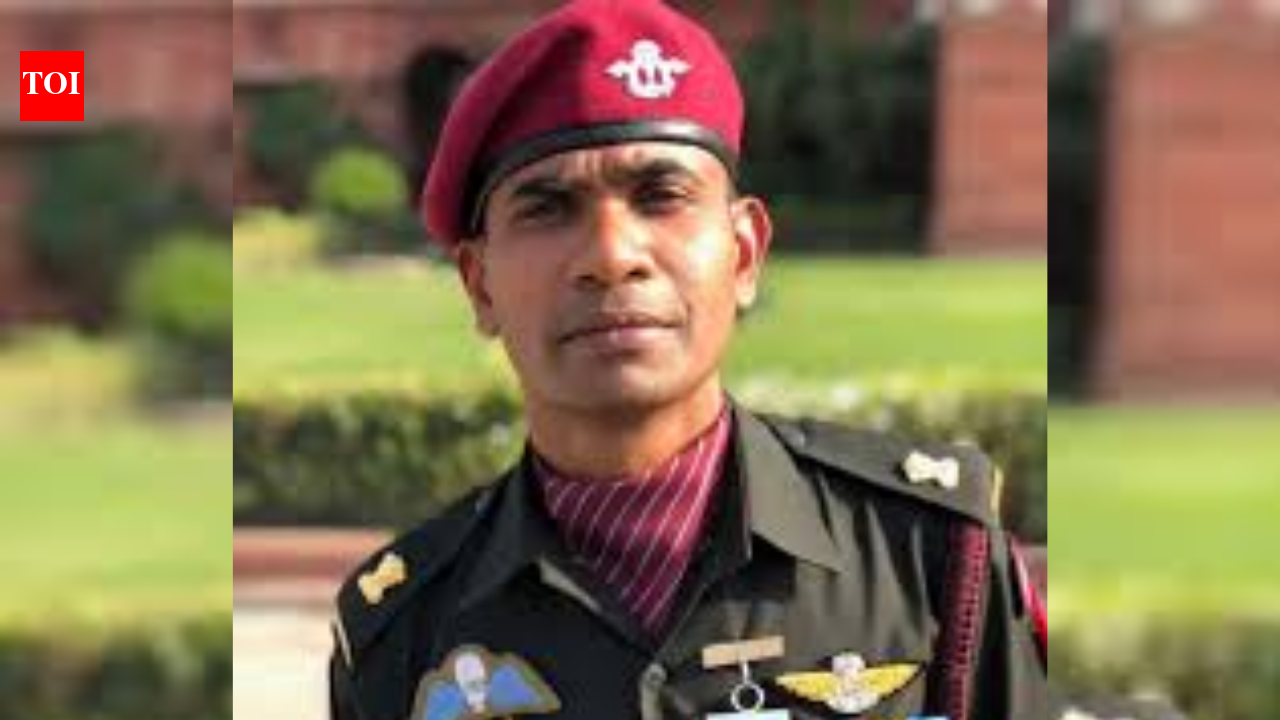 IRS officer, territorial Army Lt Col Pradeep Shoury Arya awarded Sena Medal for gallantry