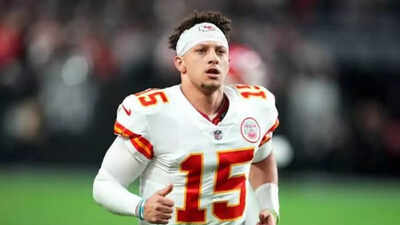 Patrick Mahomes faces growing pressure as Chiefs brace for possible roster shakeup