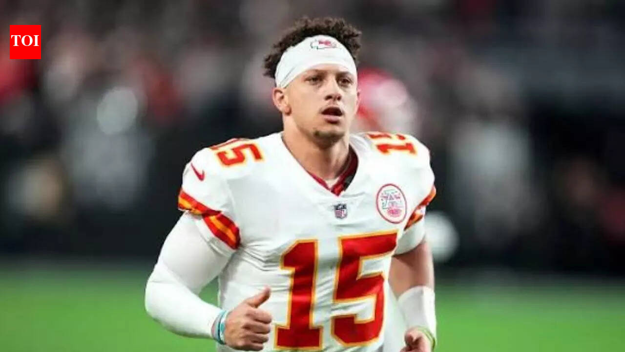 Patrick Mahomes faces growing pressure as Chiefs brace for possible roster shakeup
