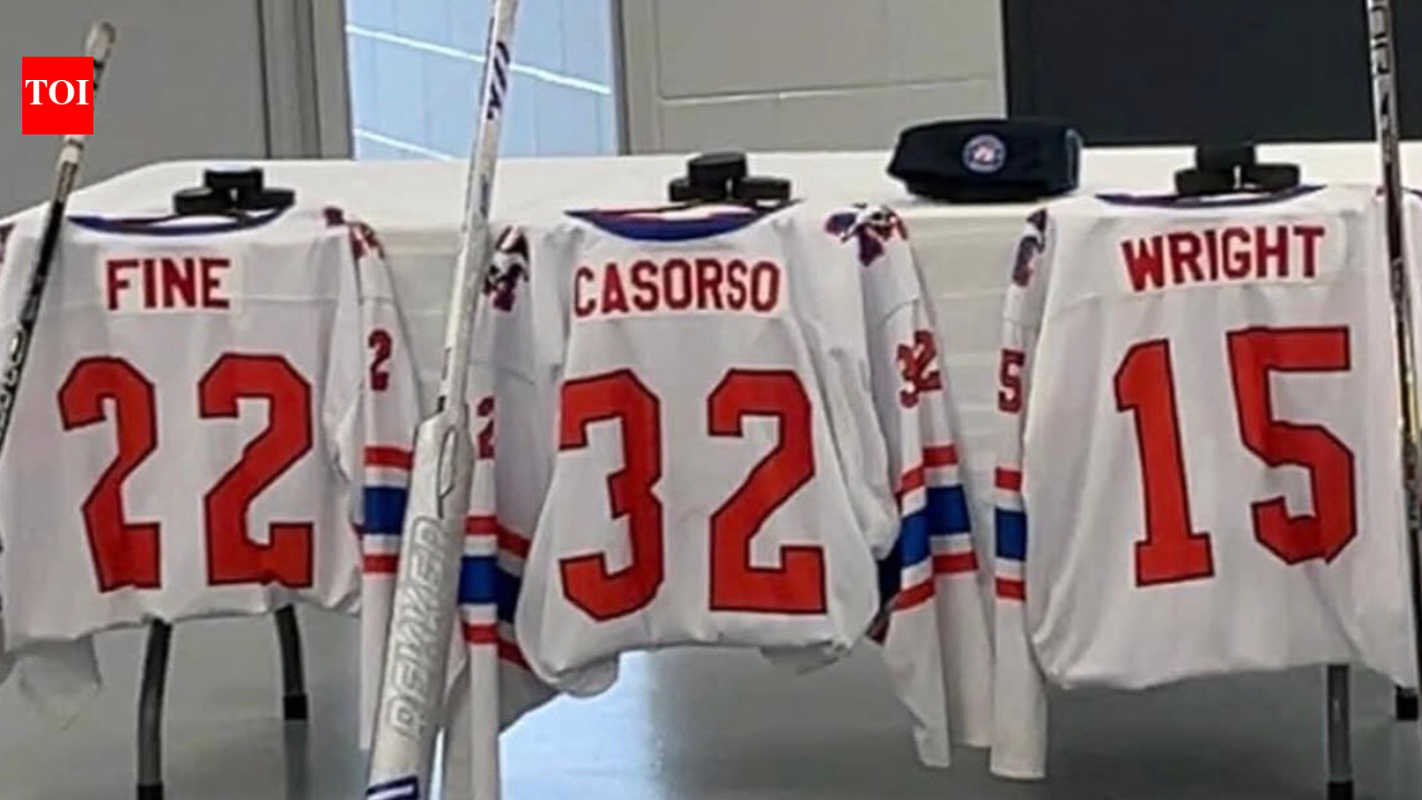 Three teen hockey players killed in tragic crash while heading to practice in Canada