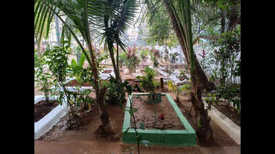 Mumbai: Prayer and halwa offerings to mark Muslim festival of Shab E' Baraat