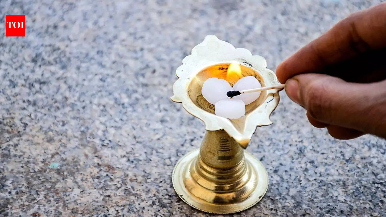 Camphor placement in pooja room for positive energy