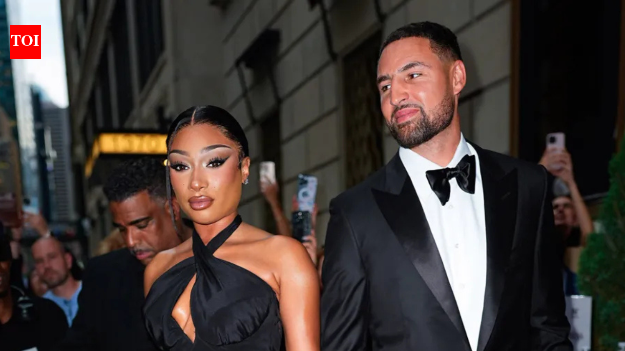 “I forgot who I was”: Megan Thee Stallion breaks silence on the pain she felt as she lost her mother amid her romance with Klay Thompson