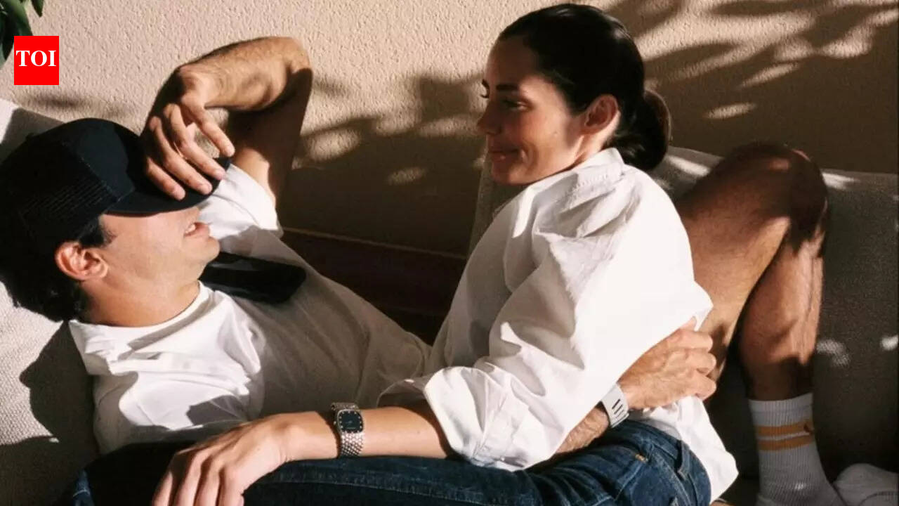 Carlos Sainz and girlfriend Rebecca Donaldson share rare moment in summer break photo dump