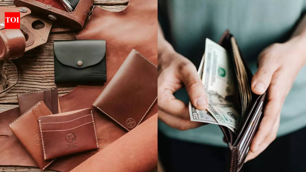 Which color wallet should you carry to attract wealth?