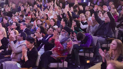Jimmy Jimmy, Aaja Aaja: Russian choir sings 80s Bollywood classic