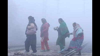 Dense fog engulfs Gurgaon, but maximum temp rises 3°C
