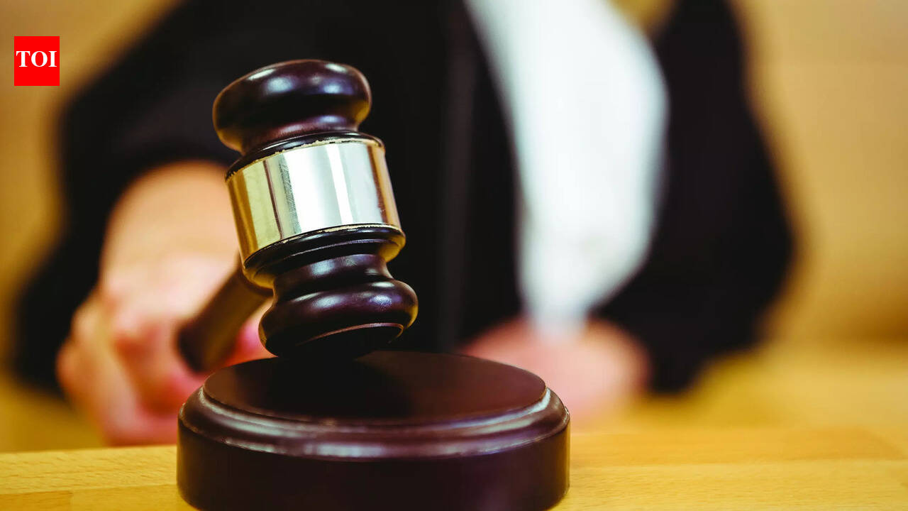 Woman not entitled to maintenance if living apart sans valid reason: HC