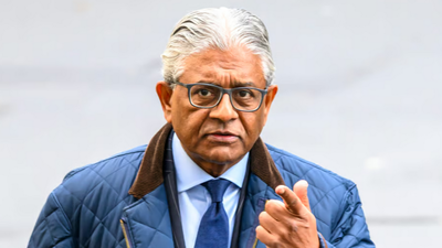 Indian-origin restaurant owner Vikas Nath caught spiking woman’s drink at UK club; staff swap glass before calling police