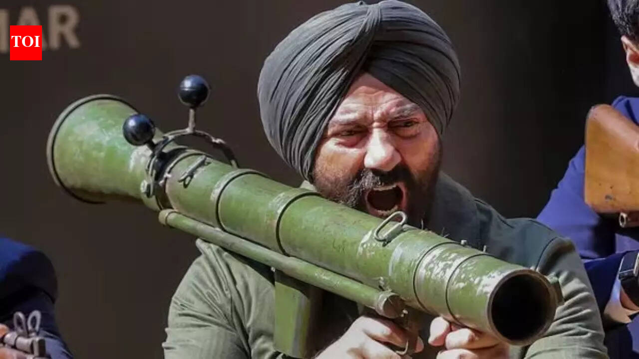 'Border 2' box office collection day 13 (LIVE): The Sunny Deol, Varun Dhawan sees drop, inches towards Rs 290 crore