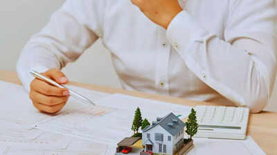 ஆண்டுக்கு ₹1 கோடி சம்பாதித்தாலும், குர்கானில் வீடு கட்ட முடியவில்லை என்று ஐடி நிபுணர் கூறுகிறார். “ஏன் என்று எனக்கு உண்மையாகவே புரியவில்லை...