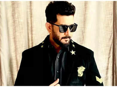 Exclusive -Behzaad Khan Aka Waseem Niyazi of Seher Hone Ko Hai; says 'I took a couple of days to decide if I wanted to do another TV show'