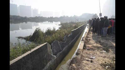 ‘He Was Screaming For Help’: SUV Plunges Into Flooded Pit, Techie Dies In Noida