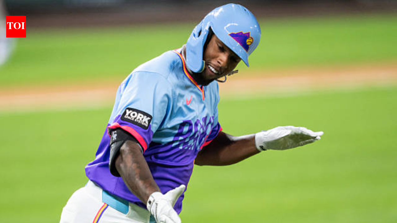 New York Yankees claim 23-year-old former No. 3 prospect Yanquiel Fernandez from Rockies