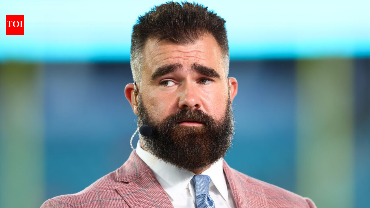 I love you coach”: Jason Kelce leads emotional tribute as Jeff Stoutland exits Eagles staff
