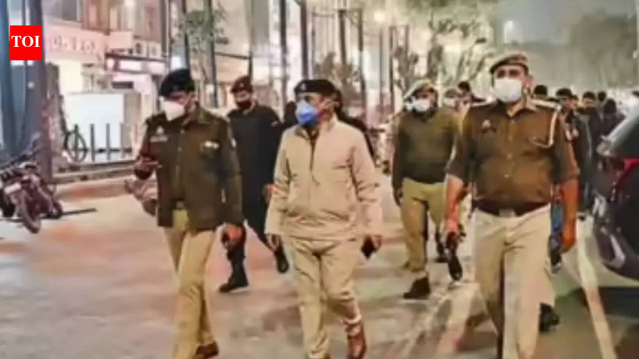 Inter-state gang using GPS jammers to steal cars busted; 6 held in Noida