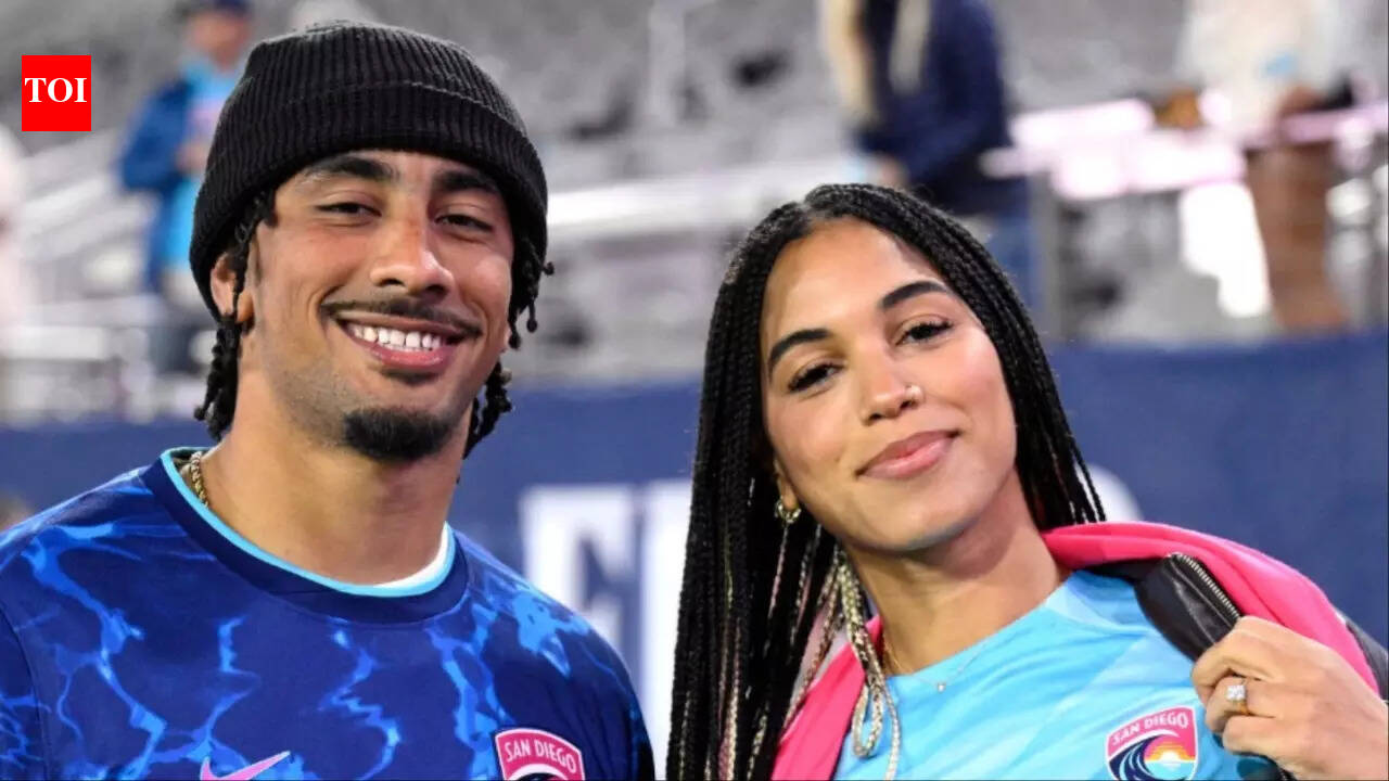 Peak self importance”: Jordan Love and his pregnant wife Ronika Stone's fit  check video draws backlash | NFL News - The Times of India