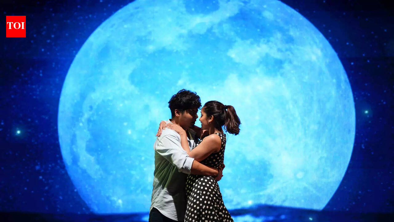 All-night theatre festival: Punekars embrace an emotional all-night theatre festival; New plays and performances rejuvenate the city's theatrical spirit