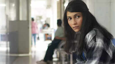 Who is Samara Tijori? All about Deepak Tijor's daughter who has appeared in ‘Daldal’ as antagonist and in 'Bob Biswas'