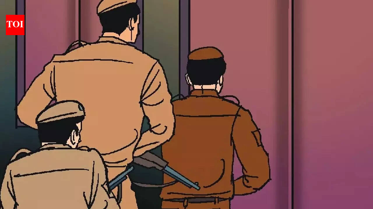 Three special teams formed to nab Goondas Act detainee who escaped from police custody