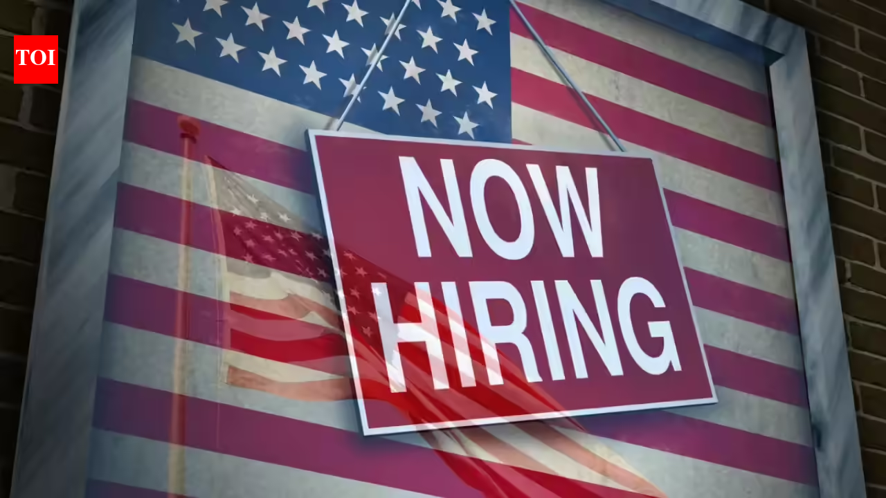 US job openings drop to 6.5 million, lowest since 2020, signalling  continued labour market weakness - The Times of India