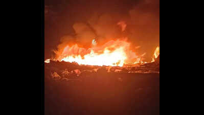 Civic agencies neglect Malalavadi tank, encroachment and garbage burning rampant