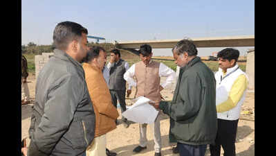Patna DM inspects sites for cruise terminal, jetty and ship repair hub