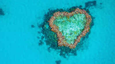  Famous heart-shaped destinations that are nature's marvels