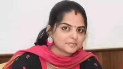  Did you know TV actress Sri Vidya wrote Ethirneechal's script?