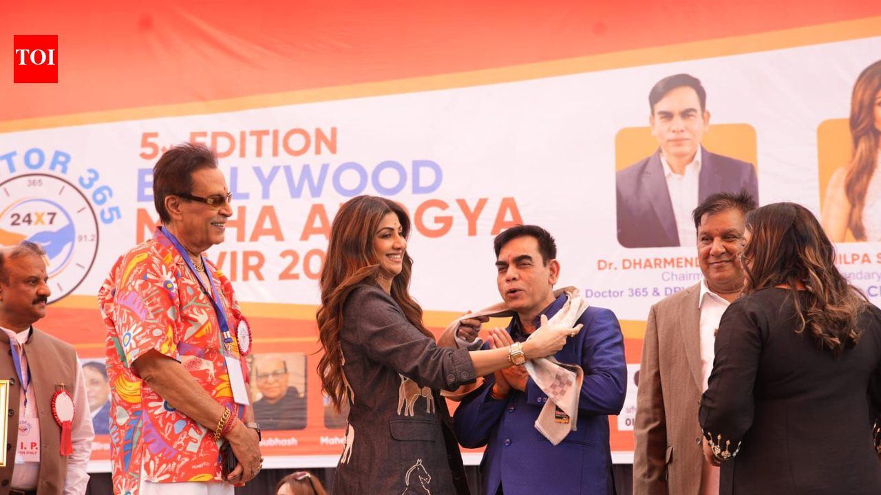 Shilpa Shetty and chairman Dr Dharmendra Kumar attend Doctor 365’s 5th Bollywood Maha Arogya Shivir