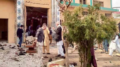 Evening news wrap: Suicide blast kills 31 in Pakistan, over 160 injured; Siddaramaiah's son rules out leadership change & more