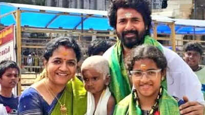 Sivakarthikeyan visits the Tiruchendur Murugan temple with family; 'Parasakthi' actor completes 14 years in cinema