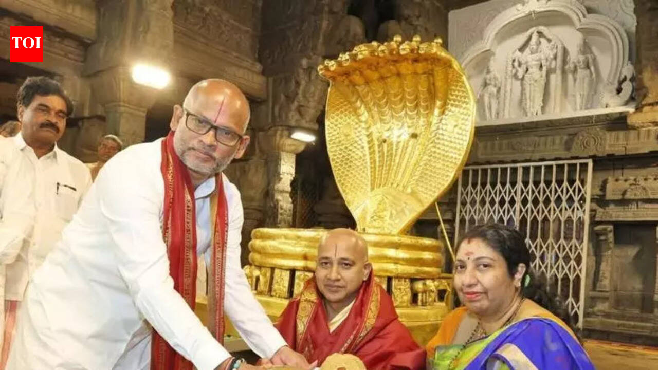 Muddada Ravichandra assumes charge as new TTD executive officer ...
